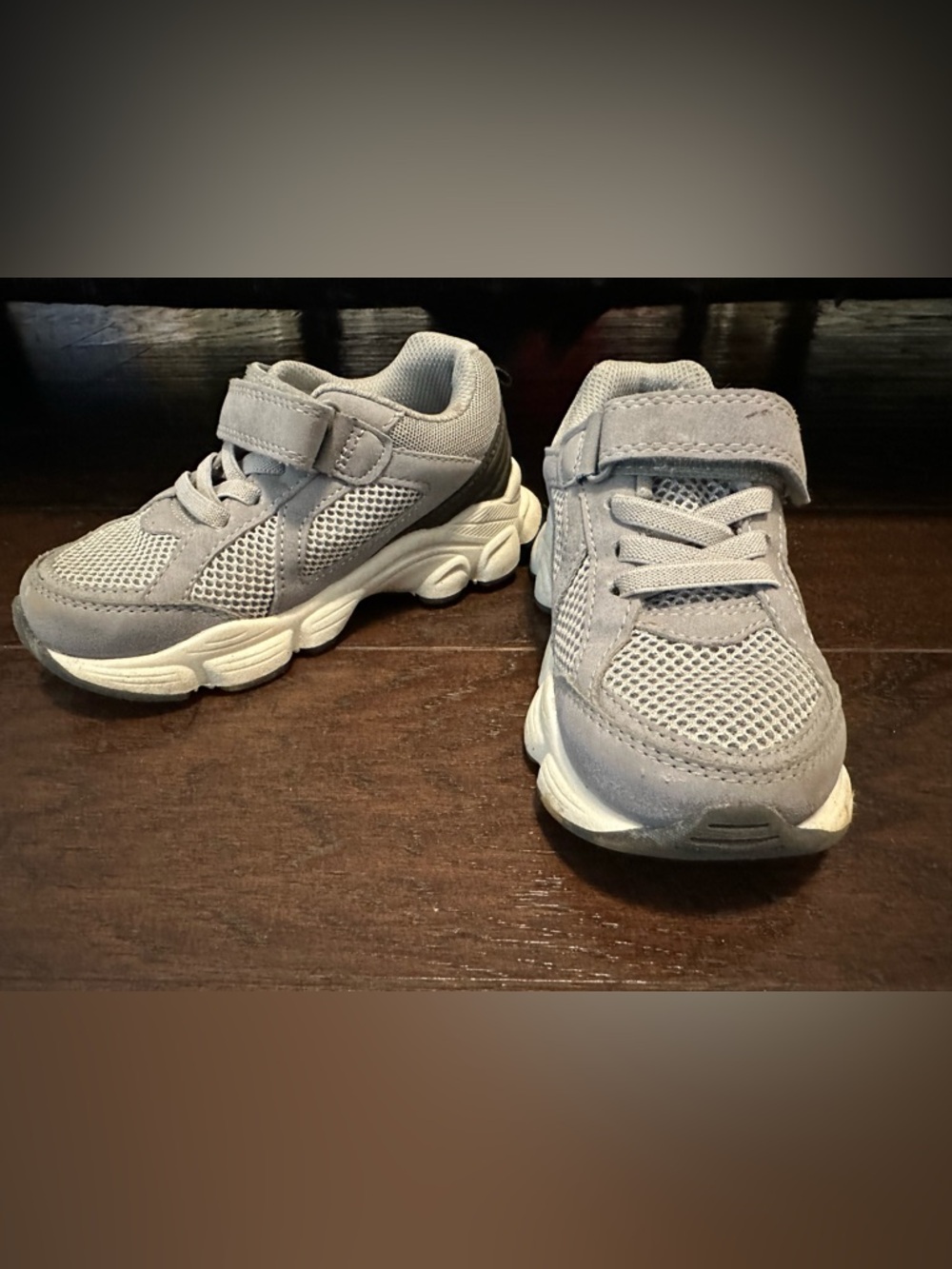 Carter’s Gray Athletic Tennis Shoes Unisex Size 11